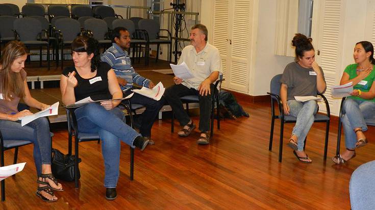 «Denon artean pentsatu behar dugu nola nahi dugun bizi elkarrekin»