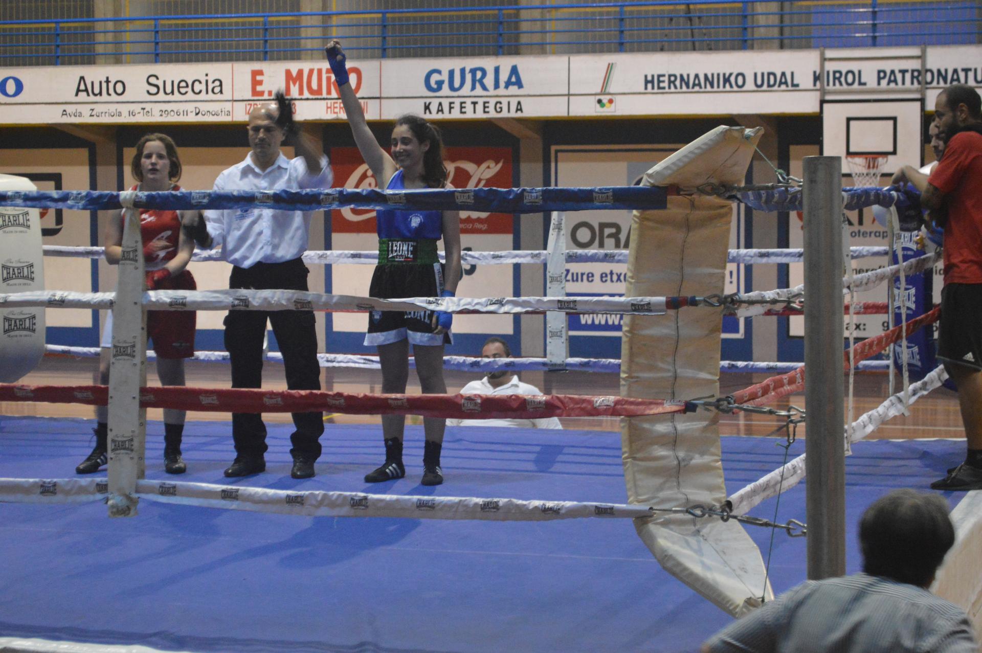 Zazpi borrokako boxeo belada, kiroldegian