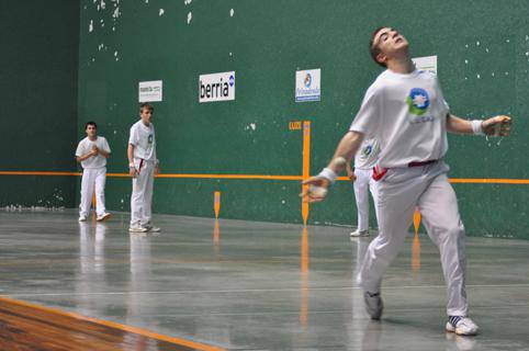 3-0 irabazi, eta Hernani finalerdietan
