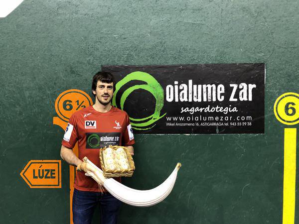 Zubiri eta Barrenetxea IV elkarren aurka, finalerdian
