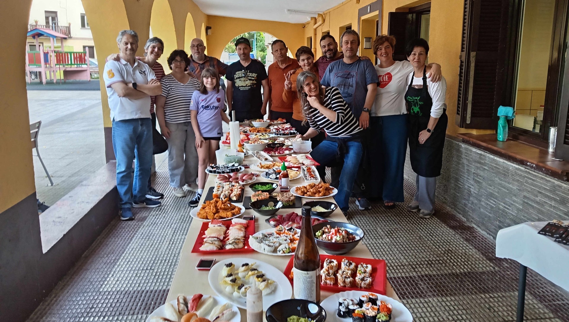 Sushiarekin abilezia ederra hartu dute Portuko auzotarrek dagoeneko!