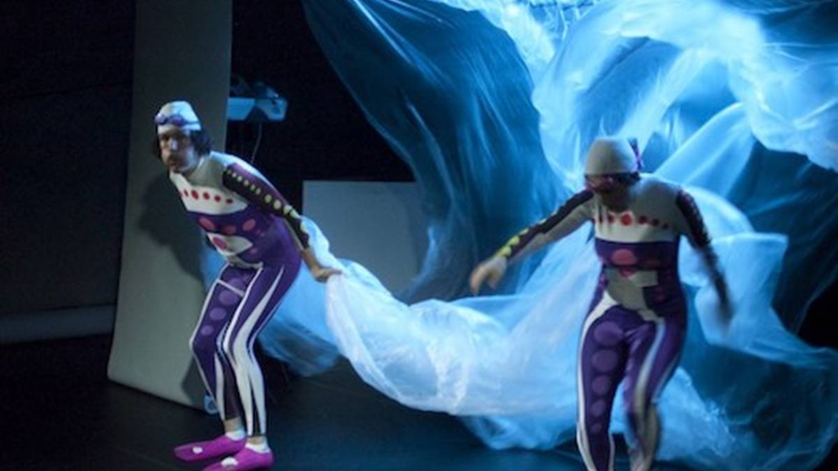 'Plisti-plasta' emanaldia, bihar 18:00etan