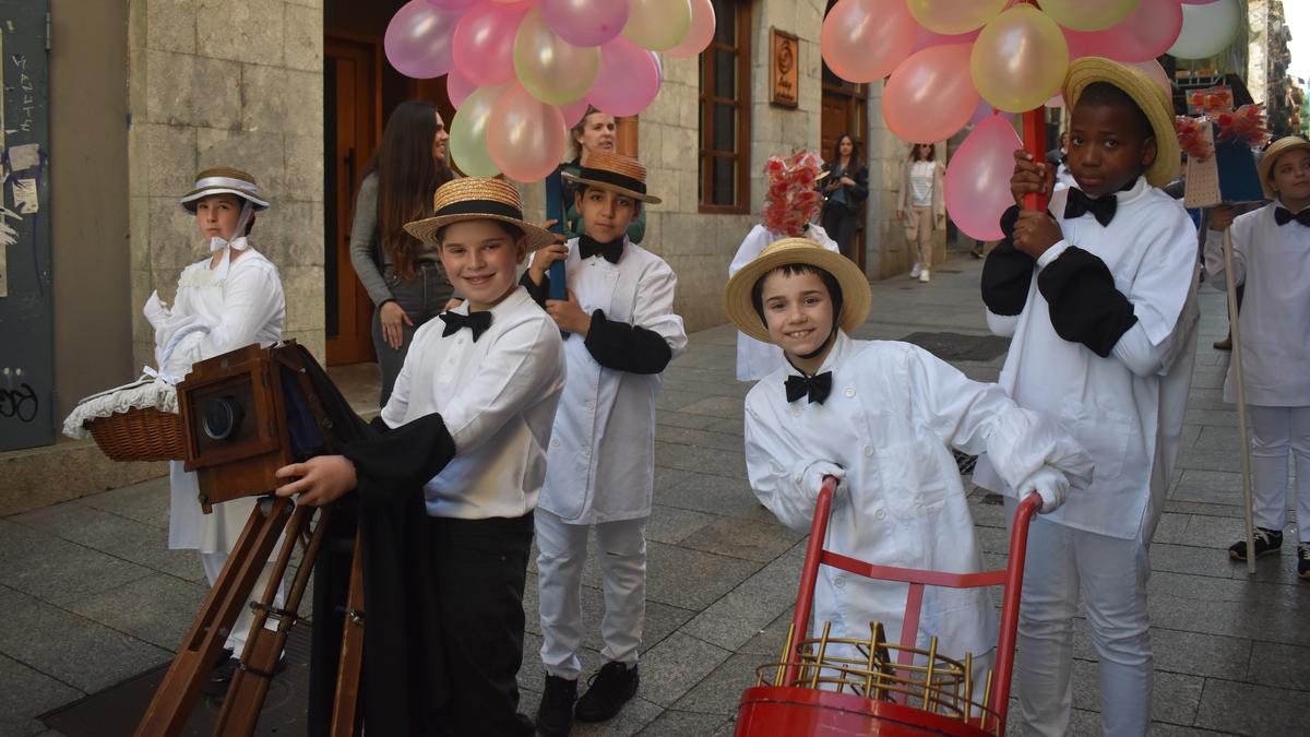 Inude eta Artzainen konpartsa kalera aterako da igande honetan