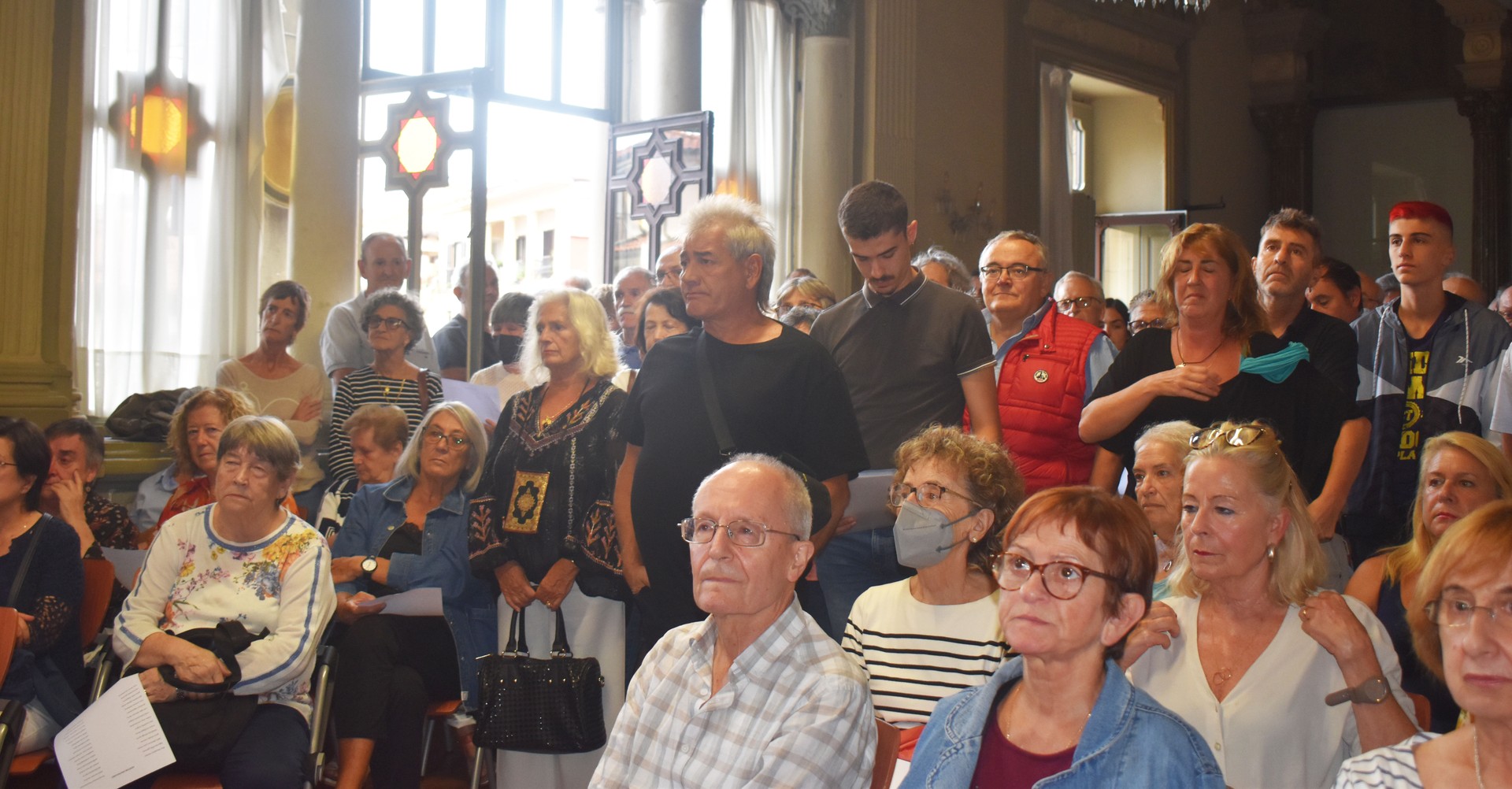 Hernaniko herri-erakunde eta herritarrei eskertza, maitasunez