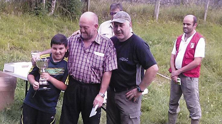Txakur bikainak Xoxokan, erakustxakur lehiaketan