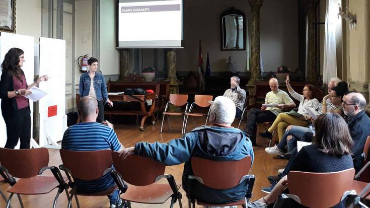 Espazioari buruzko proposamenak lehenesten, gaur