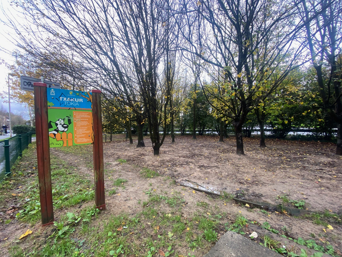 Txakurjabeei «baldintzak betetzeko» eskaera egin die Astigarragako Udalak, «arazoak saihesteko»