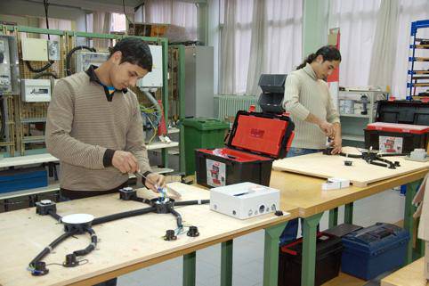 7 ikastaro Aste Santura bitarte, Institutuan