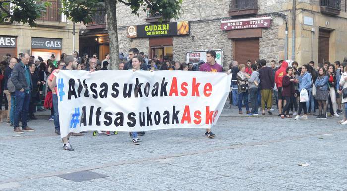 Altsasuko gazteen atxiloketak salatzeko, manifestazioa