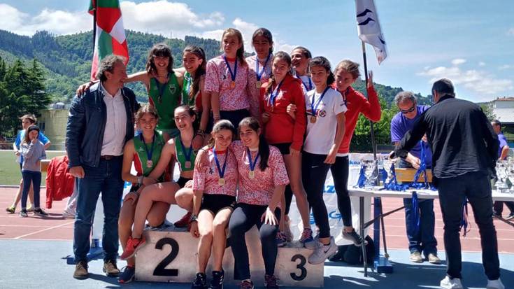 Atleta infantilak ederki, Arrasaten