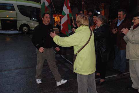 Xabier Lareki presoa aske utzi zuten atzo