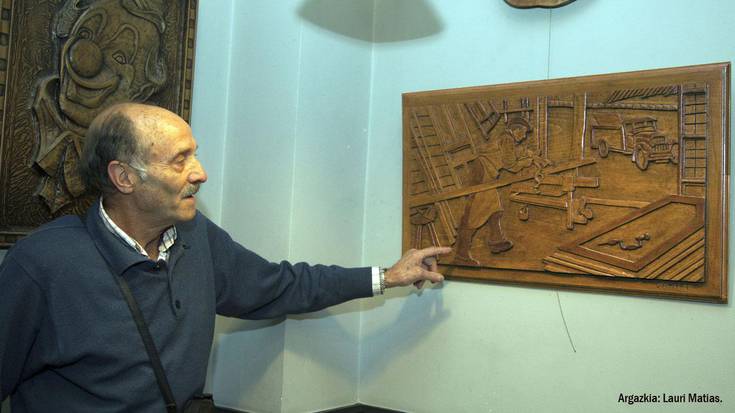 «Erretiroa hartu dut; arotza naiz ofizioz, eta hortik datorkit afizioa»