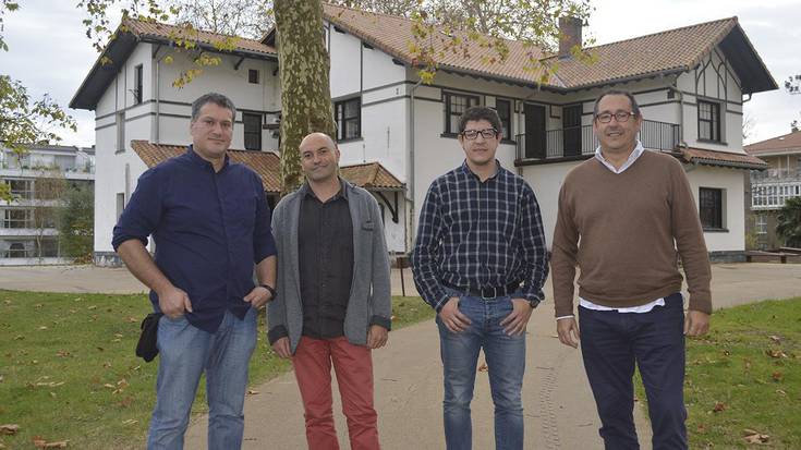 «Dei egiten dizuegu denoi ekitaldira etortzeko»