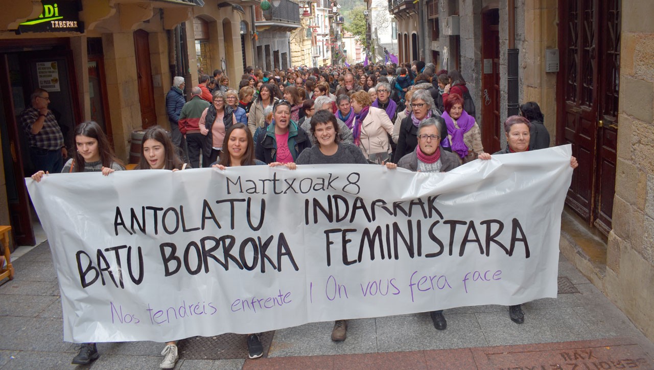 Herriz herri indarrak biltzen, olatu feminista