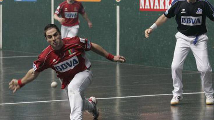 Olaizola II eta Mendizabal IIari garaipen bakarra falta zaie finalerdietan sartzeko
