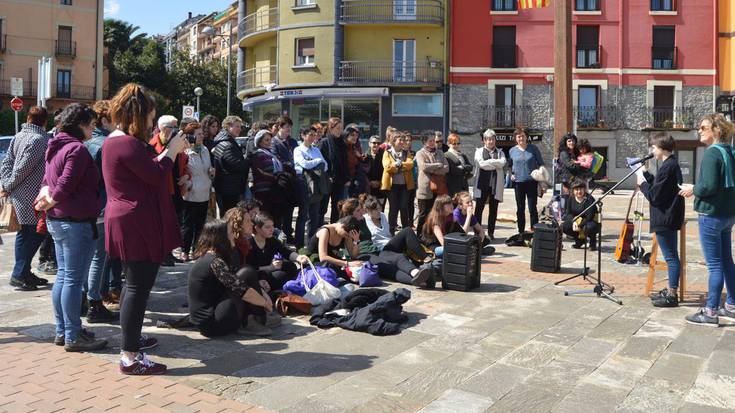 Emakumeen aldarrikapen eta borrokak, belaunaldiz belaunaldi ezagutu eta bizi