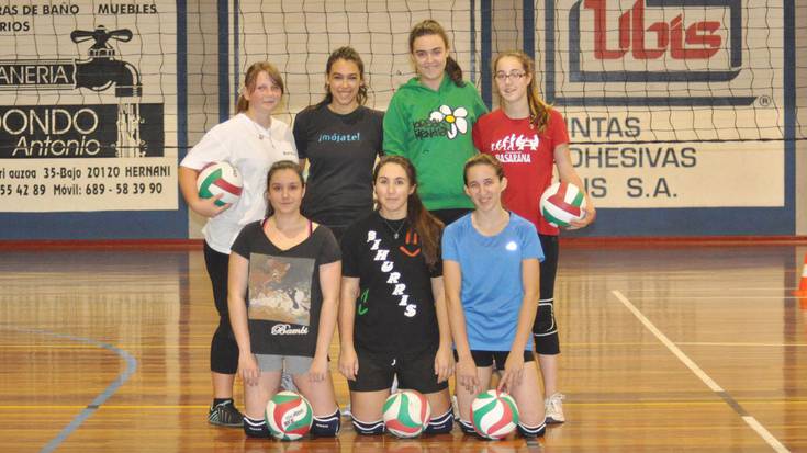 «Boleibolak kirol aukera aberasten du, baina ez badituzte probatzera animatzen...»