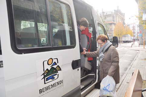 Urtetik urtera gehiago erabiltzen da 
enkarguak egiteko furgoneta zerbitzua