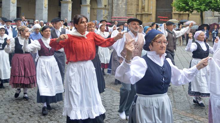 Balorazioa eta DVD proiekzioa, gaurko bileran