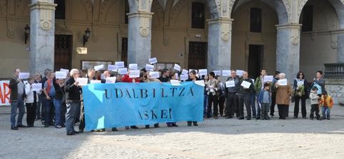Udalbiltza aske! aldarrikatu dute, Hernanin ere
