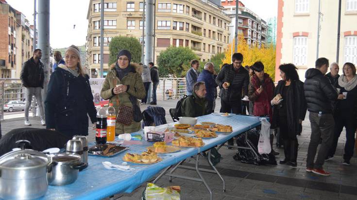 Pintxopote solidarioan jaki desberdinak dastatu ziren
