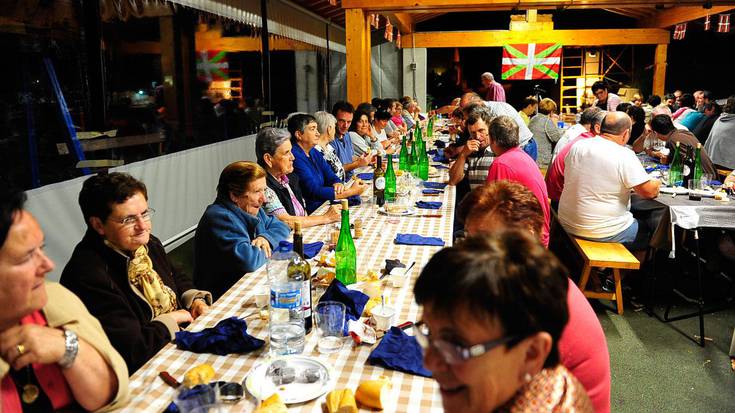 Giro ezin hobea, Epeleko festa egunean