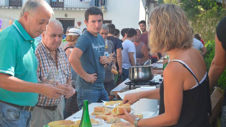 Ikatzan, San Roke egunerako txartelak