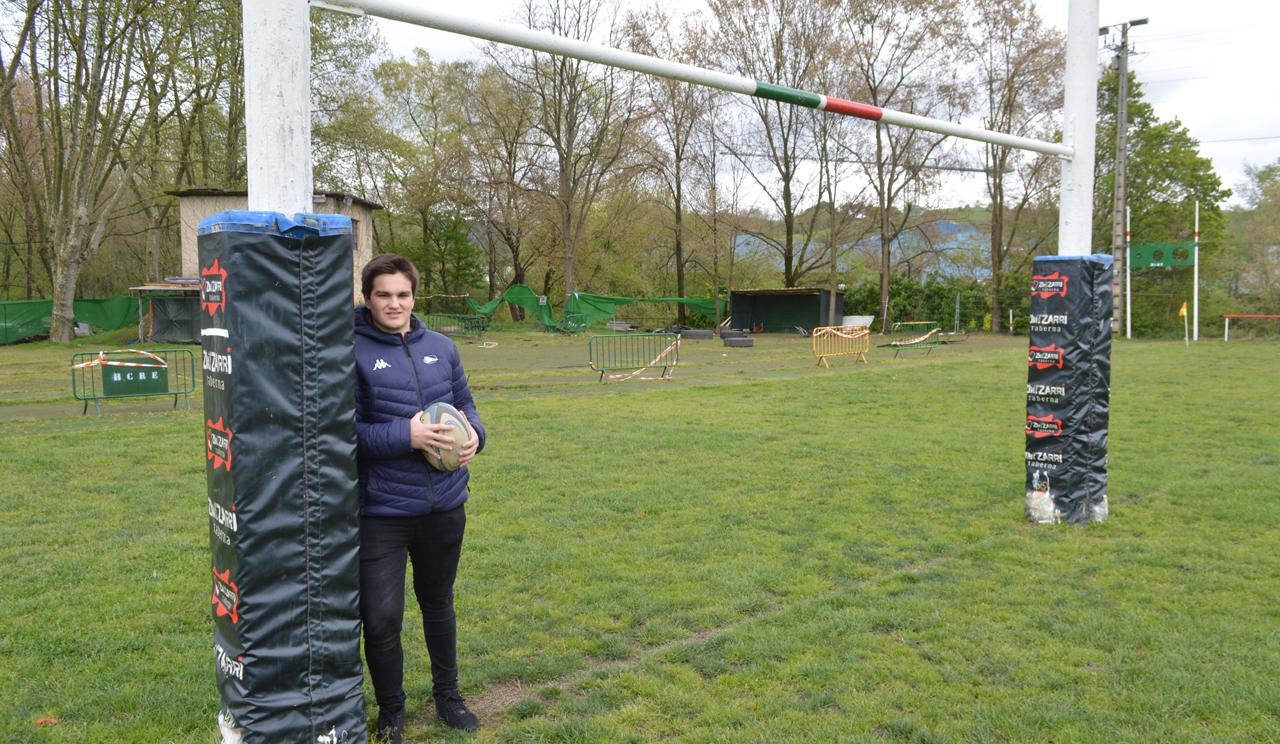 Iker Aduriz hernaniarra fitxatu du Burgosek