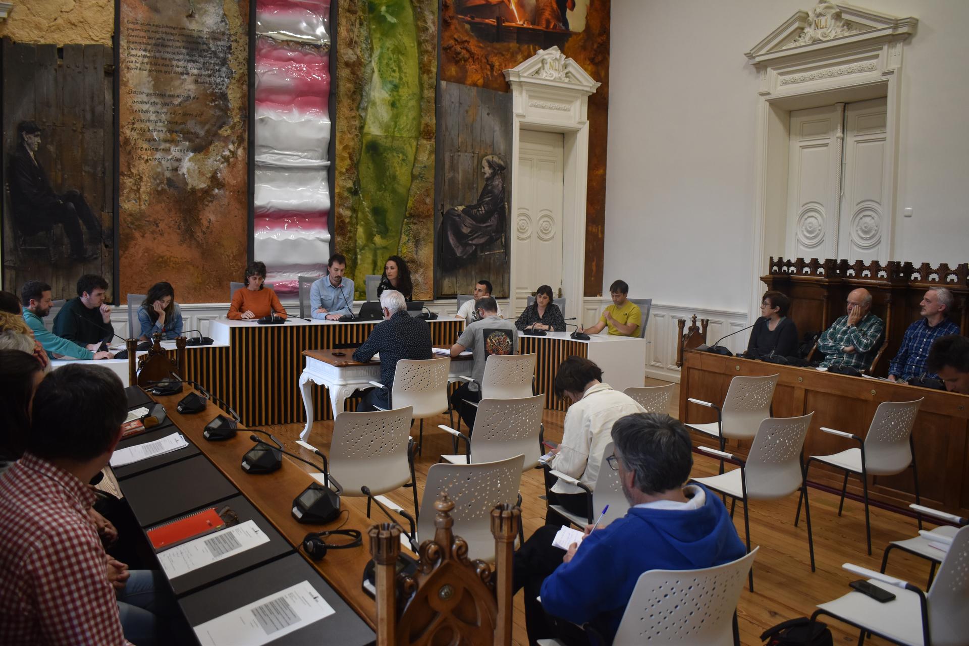 Parke publikoko etxebizitzetako itxaron zerrendetan izena emateko epea ireki da