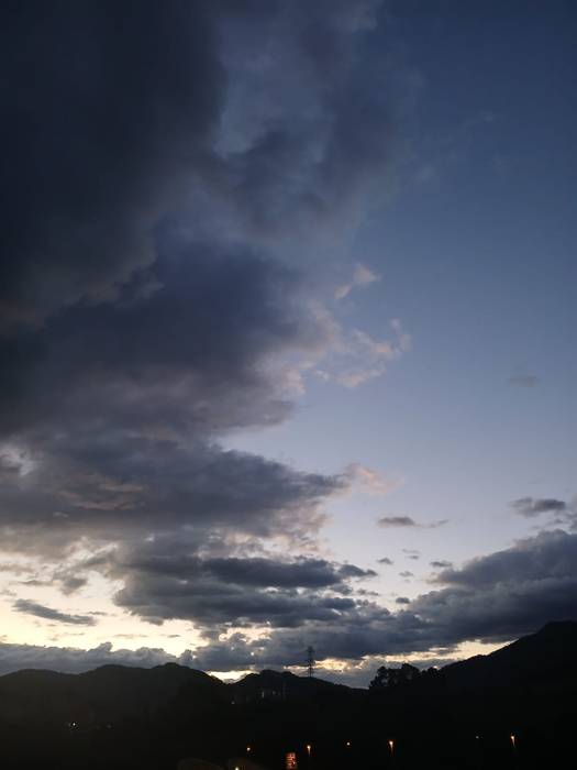 Hego haizea nagusi gaurko egunez