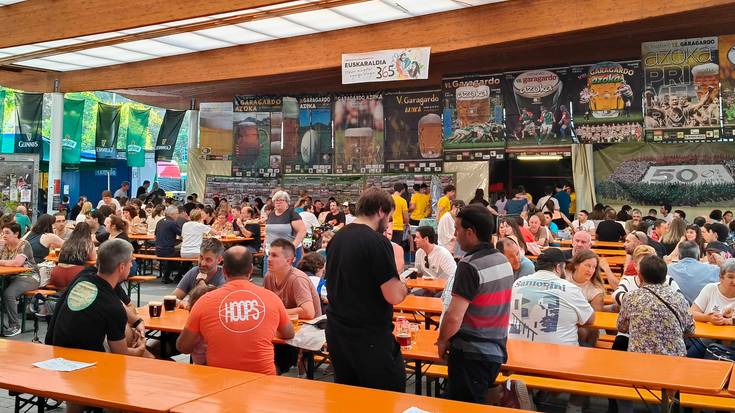 Bihartik igandera izango da Garagardo Azoka, eta errugbi txapelketa herrikoia da aurtengo nobedadea