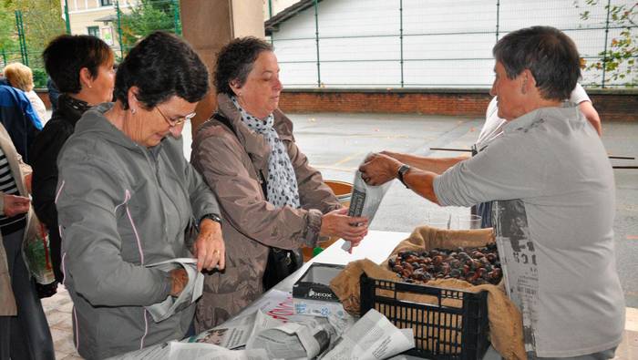 Ekitaldiak barra-barra, azarora bitartean