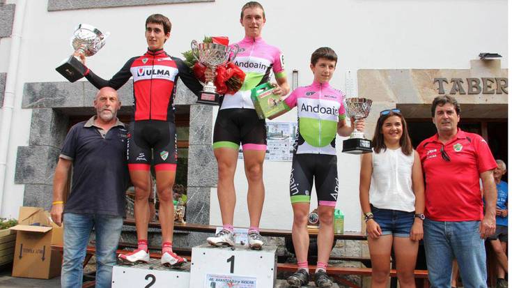 Amonarriz podiumean, berriz