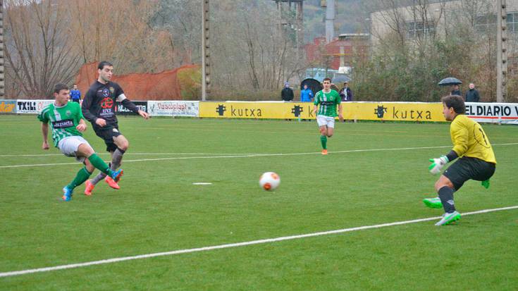 Garaipena urtea hasteko, Jonanen ‘hat-trick’ eta guzti