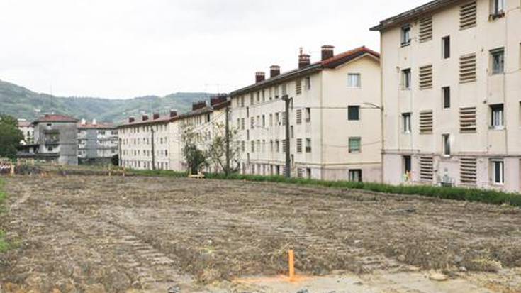 Udalak prest ditu baratzarako lurrak, Antziolan eta Sagastialden