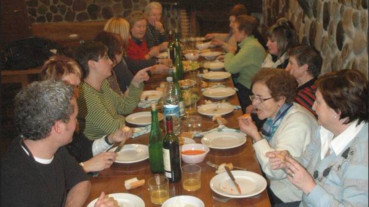 Sukaldaritza ikastaroa egin zutenekoa, Ur-Mian